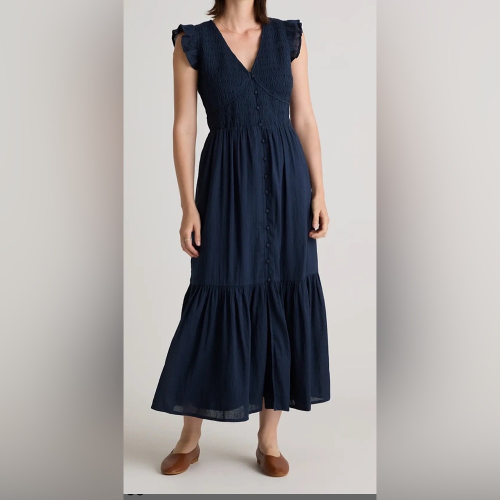 QUINCE • NWT • Textured Cotton Smocked Midi Dress • Navy • Size L